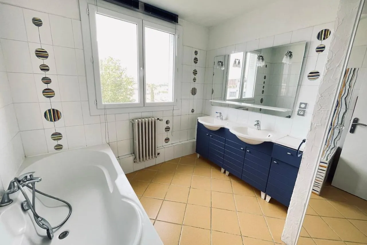 Large Bright Apartment With Balcony Toulouse